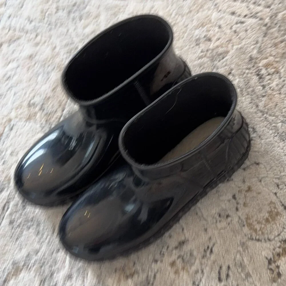 UGG DRIZLITA Waterproof Shearling Lined Boots